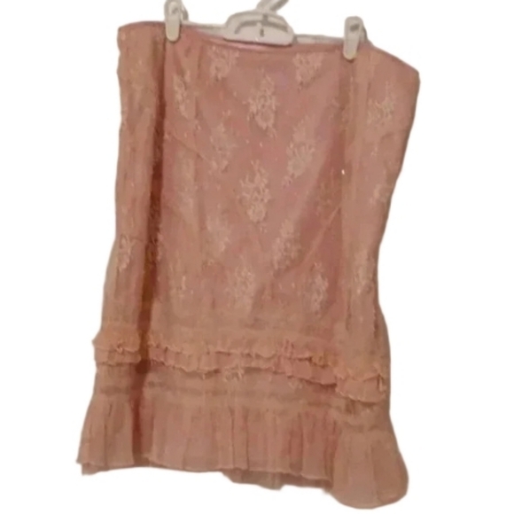 🌹pink lace skirt with zipper on the side - Picture 2 of 11